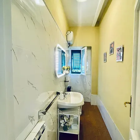 La Casa Dei Fiori Daire *