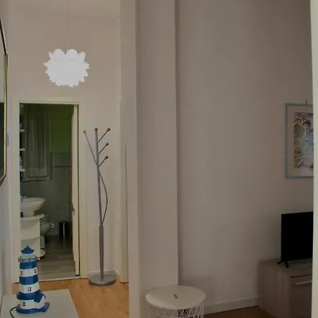 La Casa Dei Fiori Apartment *