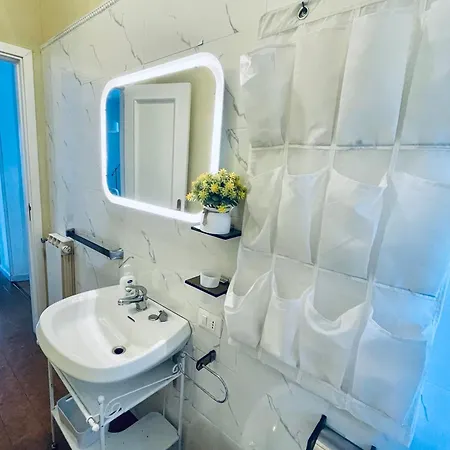 La Casa Dei Fiori * La Spezia