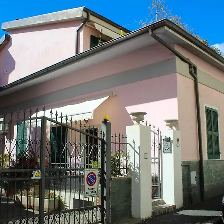 La Casa Dei Fiori * 라스페치아