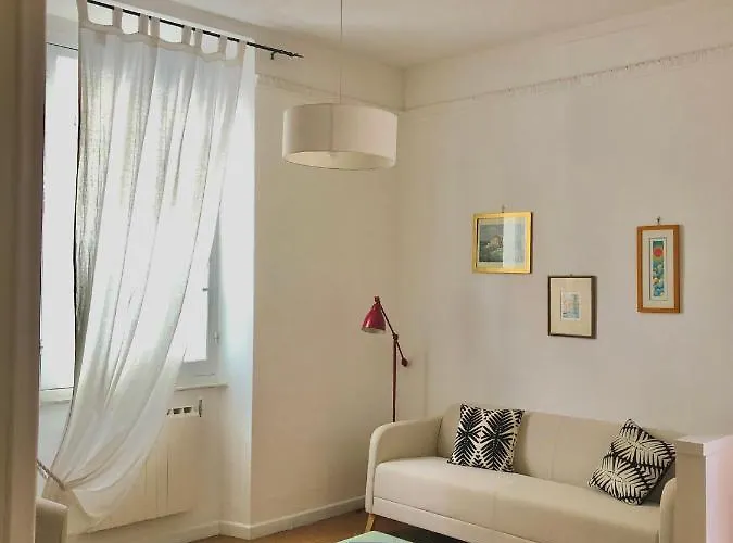 La Casa Dei Fiori * La Spezia