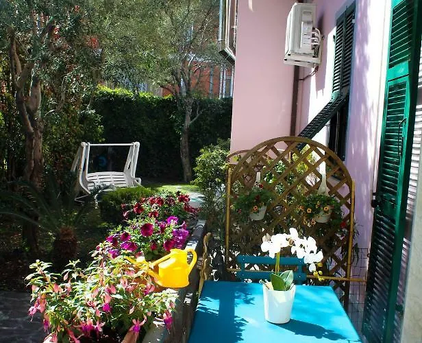 Apartment La Casa Dei Fiori La Spezia